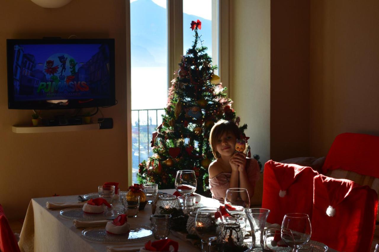 גראבדונה Casa Di Campagna Rosina Con Piscina E Vista Lago מראה חיצוני תמונה
