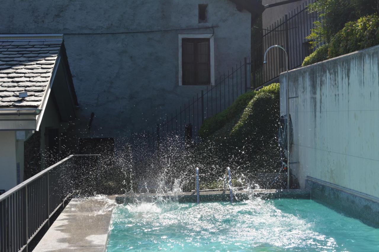 גראבדונה Casa Di Campagna Rosina Con Piscina E Vista Lago מראה חיצוני תמונה
