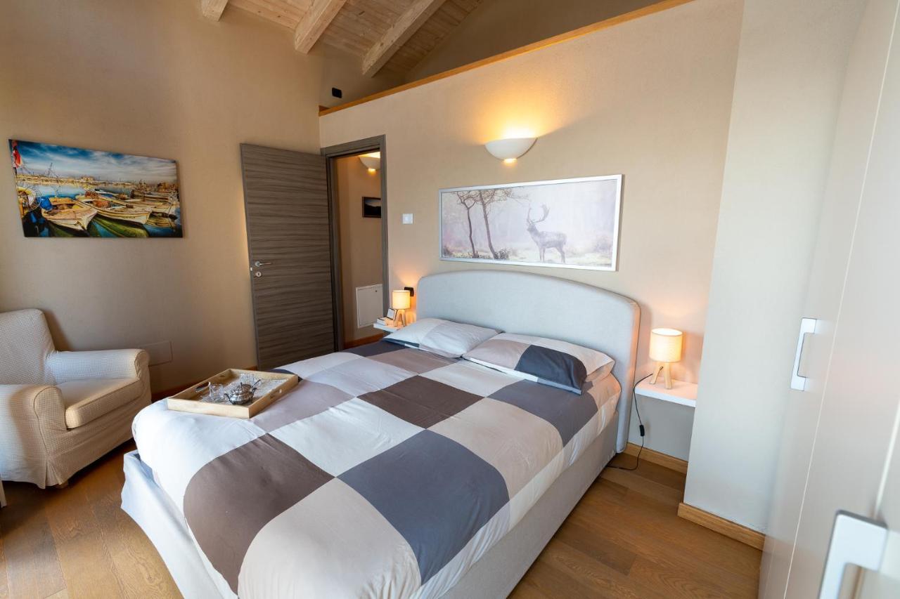 גראבדונה Casa Di Campagna Rosina Con Piscina E Vista Lago מראה חיצוני תמונה