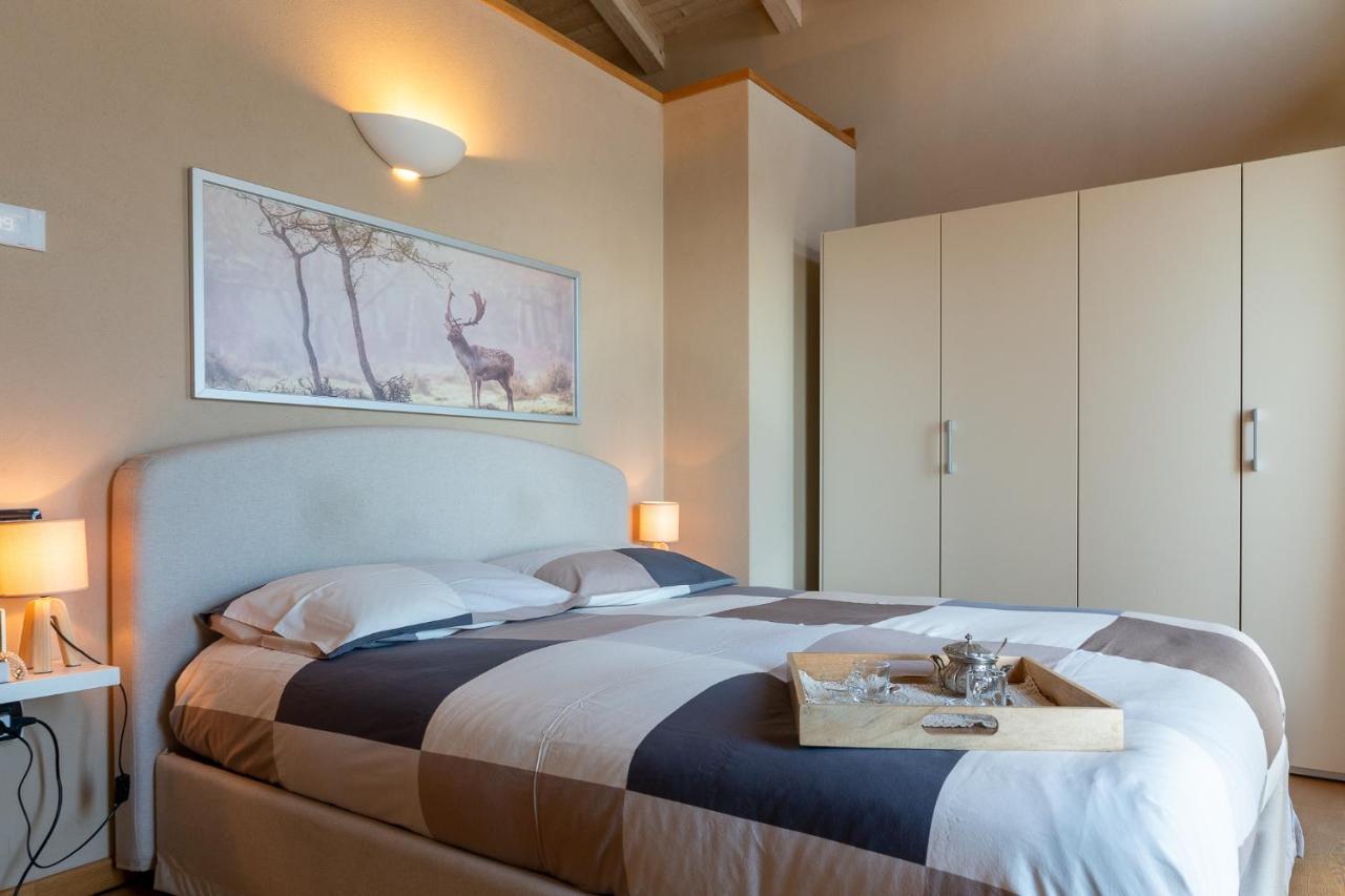 גראבדונה Casa Di Campagna Rosina Con Piscina E Vista Lago מראה חיצוני תמונה