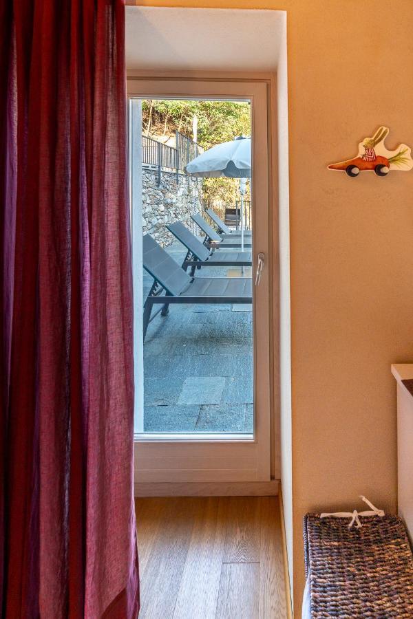 גראבדונה Casa Di Campagna Rosina Con Piscina E Vista Lago מראה חיצוני תמונה