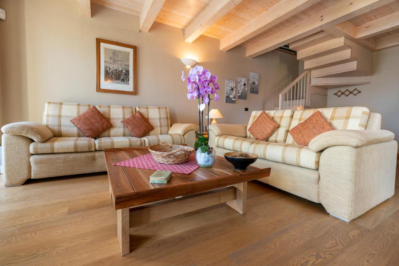 גראבדונה Casa Di Campagna Rosina Con Piscina E Vista Lago מראה חיצוני תמונה