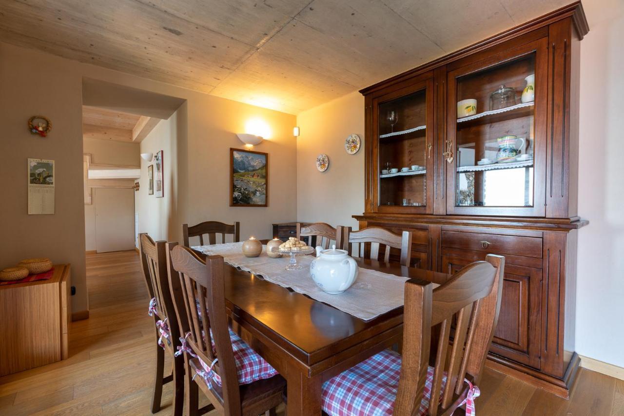 גראבדונה Casa Di Campagna Rosina Con Piscina E Vista Lago מראה חיצוני תמונה