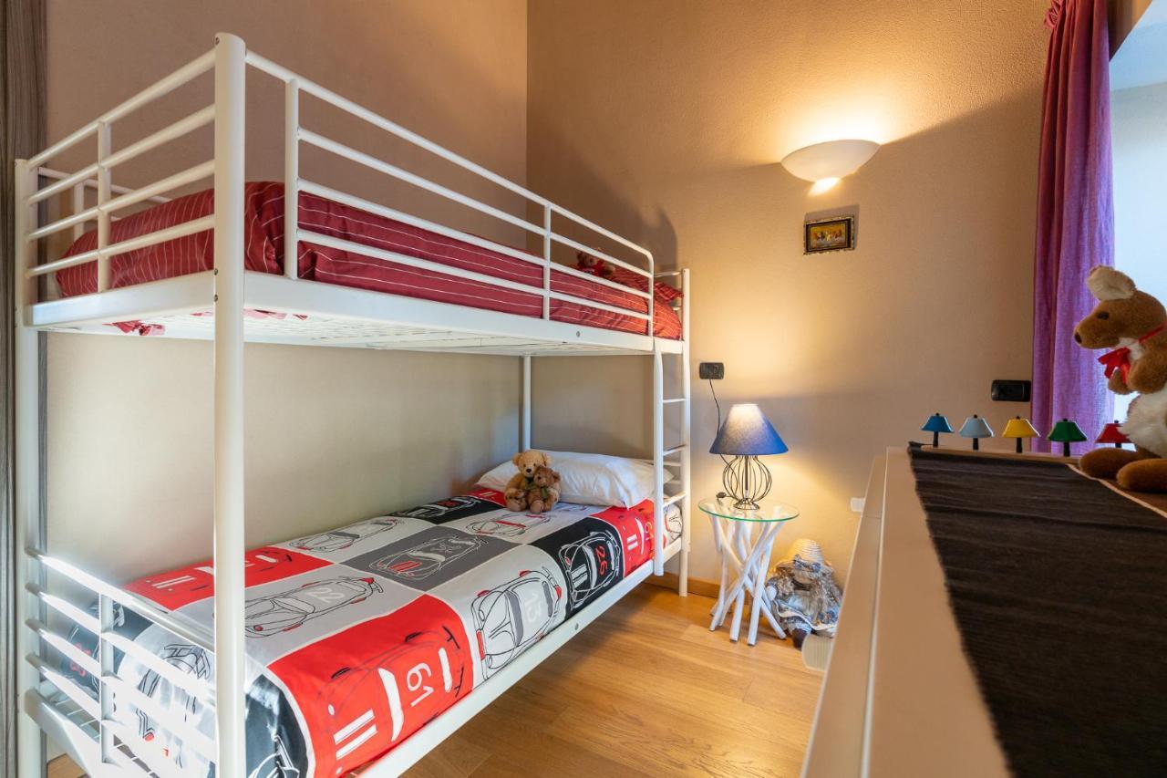 גראבדונה Casa Di Campagna Rosina Con Piscina E Vista Lago מראה חיצוני תמונה